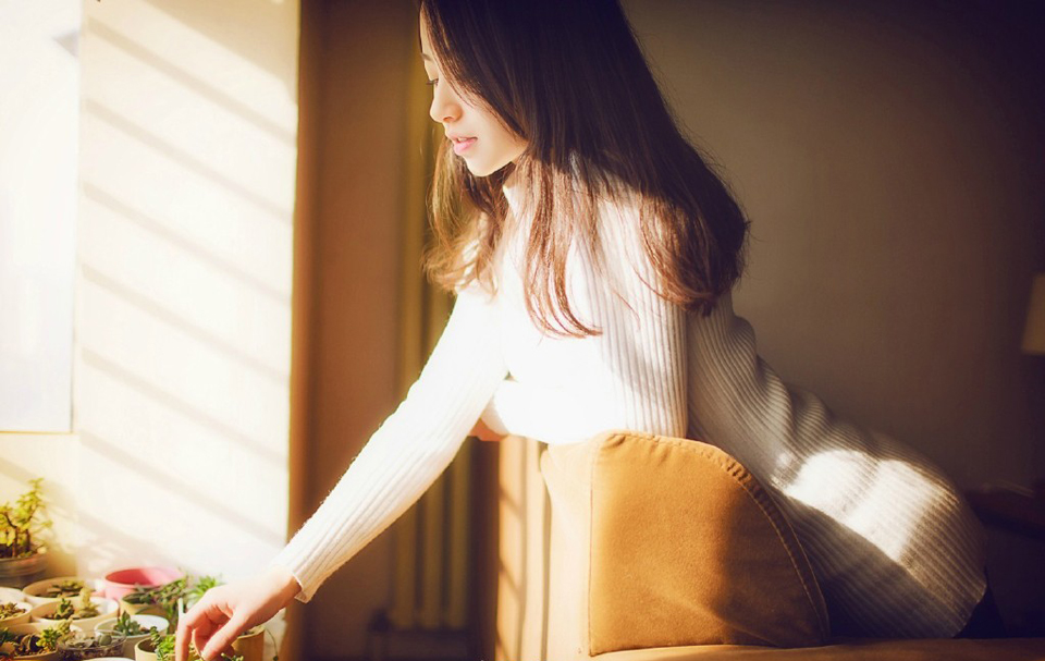 “我孟达算不上忠臣。”孟达闻言，冷笑一声道：“如果将军还想继续愚忠的话，那就请将军自便，下次若再想找刘璋拼命，末将绝不拦你。”